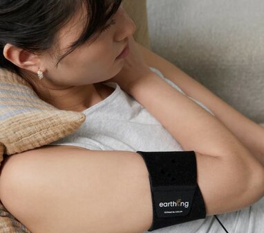 EARTHING&reg; Universele aardingsvoetband met krulsnoer (5m) voor voet, enkel, pols of arm, en EU aardingsstekker