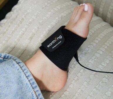 EARTHING&reg; Universele aardingsvoetband met krulsnoer (5m) voor voet, enkel, pols of arm, en EU aardingsstekker