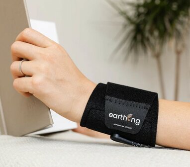 EARTHING&reg; Universele aardingsvoetband met krulsnoer (5m) voor voet, enkel, pols of arm, en EU aardingsstekker